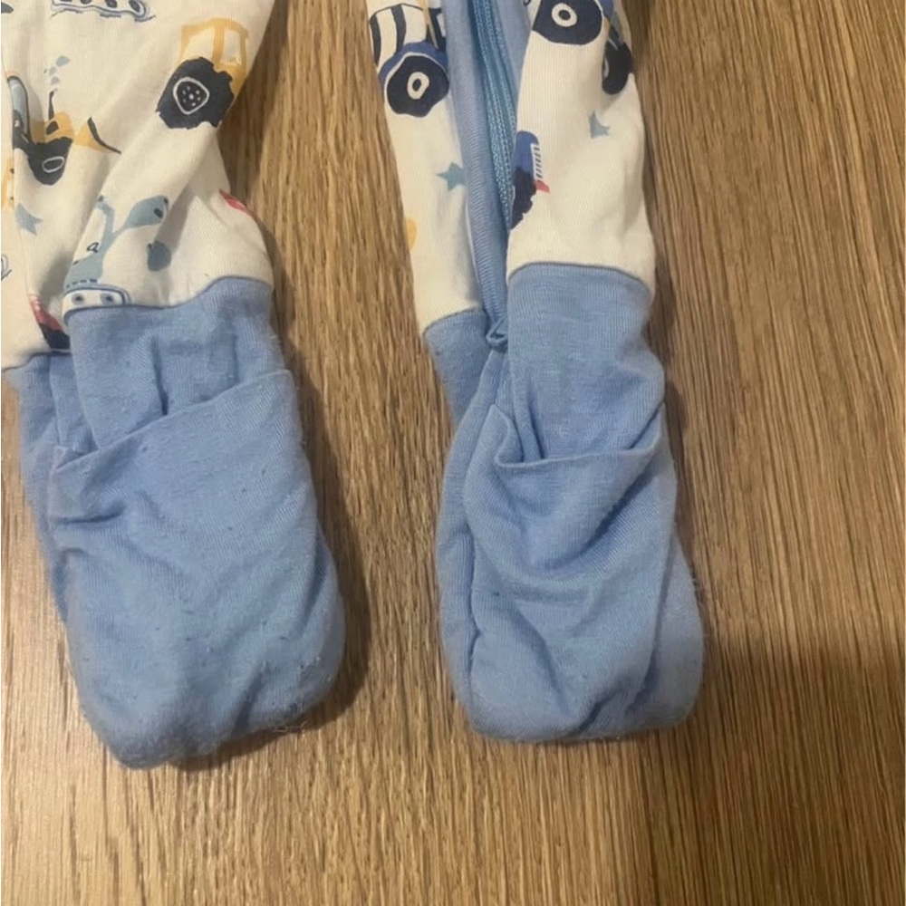 Bamboo car pajamas - Picture 3 of 5